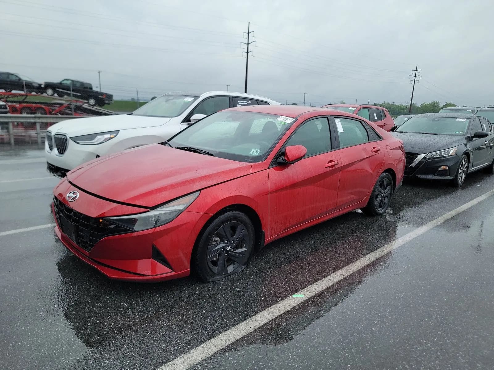 Hyundai Elantra SE 2022 z USA – ekonomiczny sedan, import z VEHIX z gwarancją