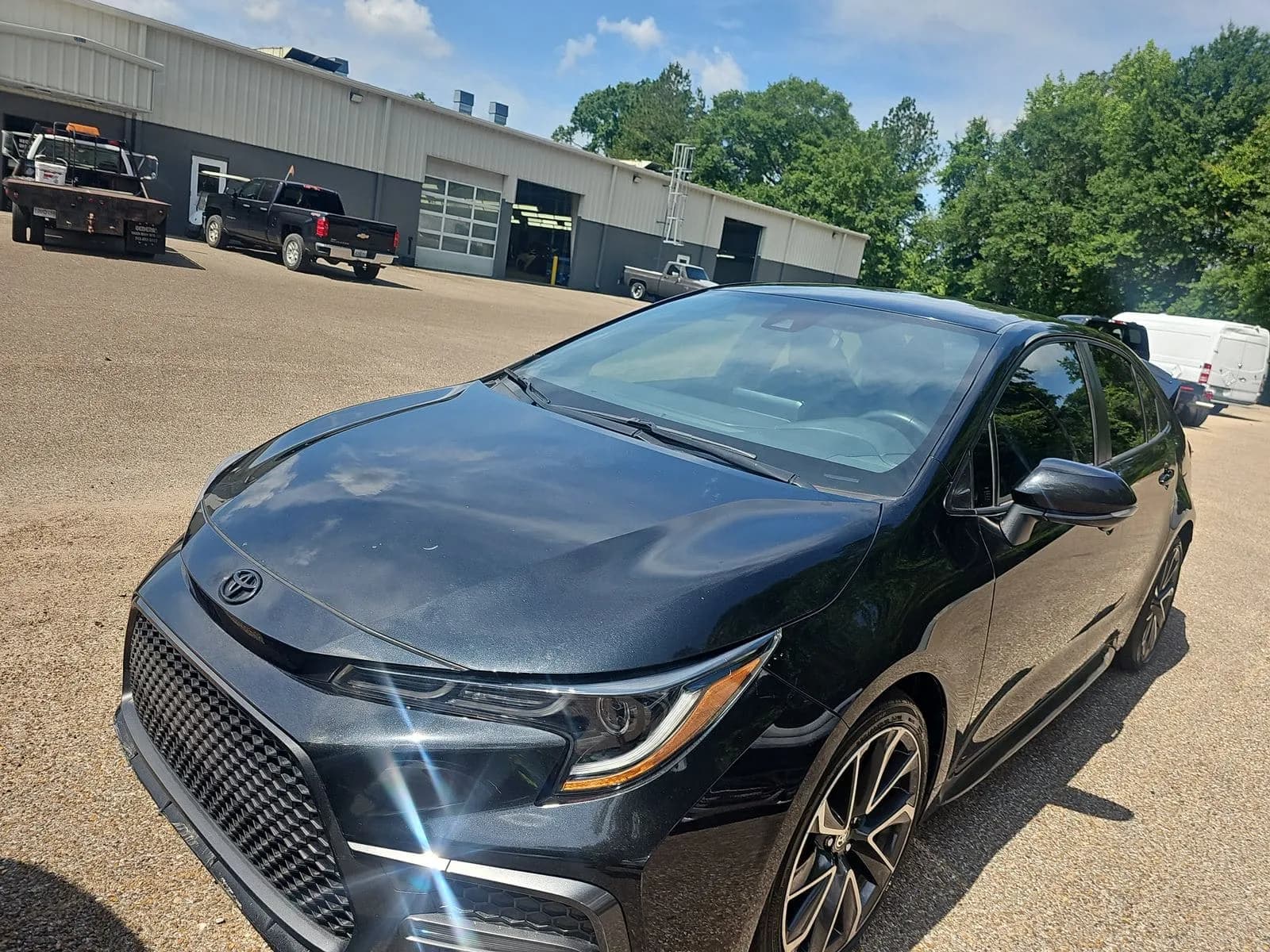 Toyota Corolla LE 2022 z USA – najchętniej wybierany sedan, import bez niespodzianek z VEHIX